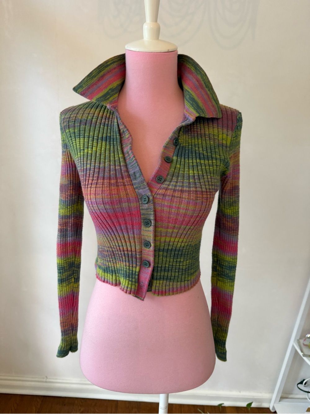 Y2K Like Missoni Ribbed Collared Button-Front Cropped Top - Picture 2 of 7